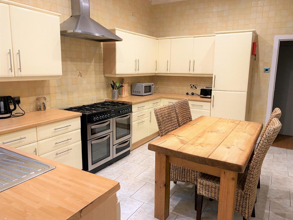 Villa With Park Views Close To Liverpool Centre Exterior photo